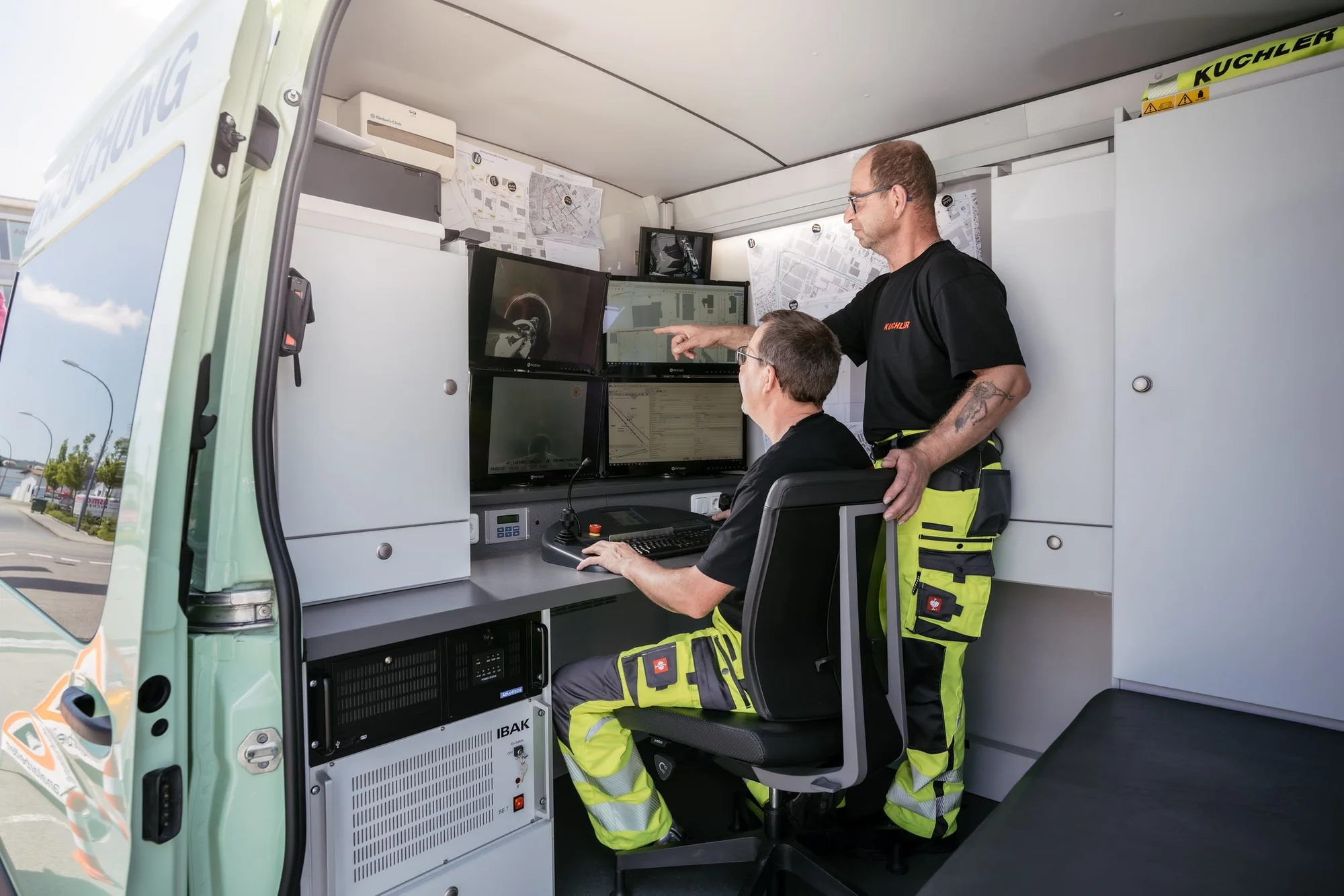 Team und Technik für Fermenterreinigung in Deutschland