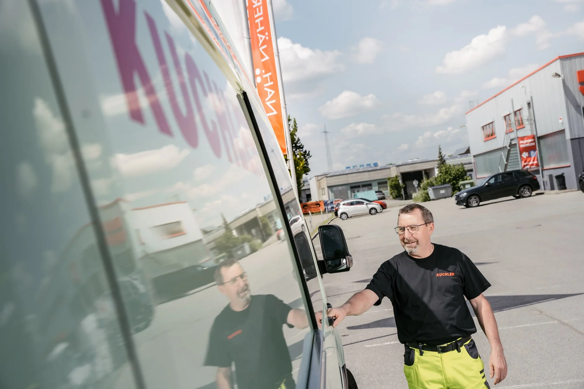 Fermenterreinigung mit Saugbagger an einer Biogasanlage